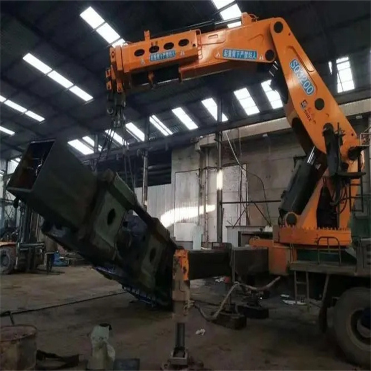 天涯镇130吨折臂吊车出租吊机租赁附近电话