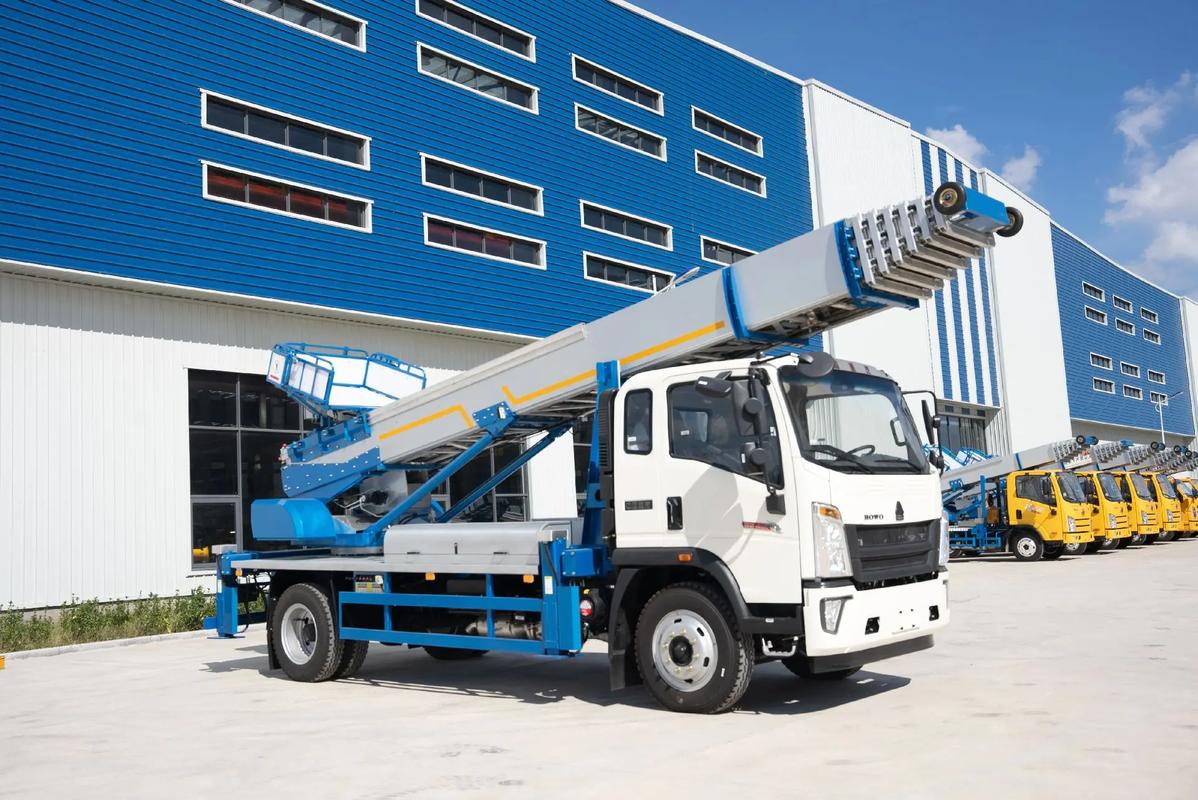 天涯镇出租云梯车高空作业车 建筑垃圾搬运